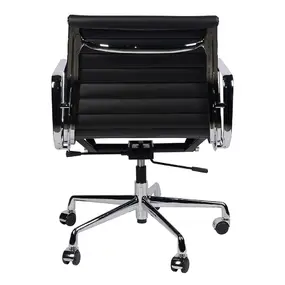 Эргономичное кресло Eames Ribbed Office Chair EA 117, черная кожа